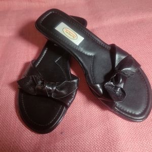 Talbots 5 1/2 Black Sandals w/Bow🎀